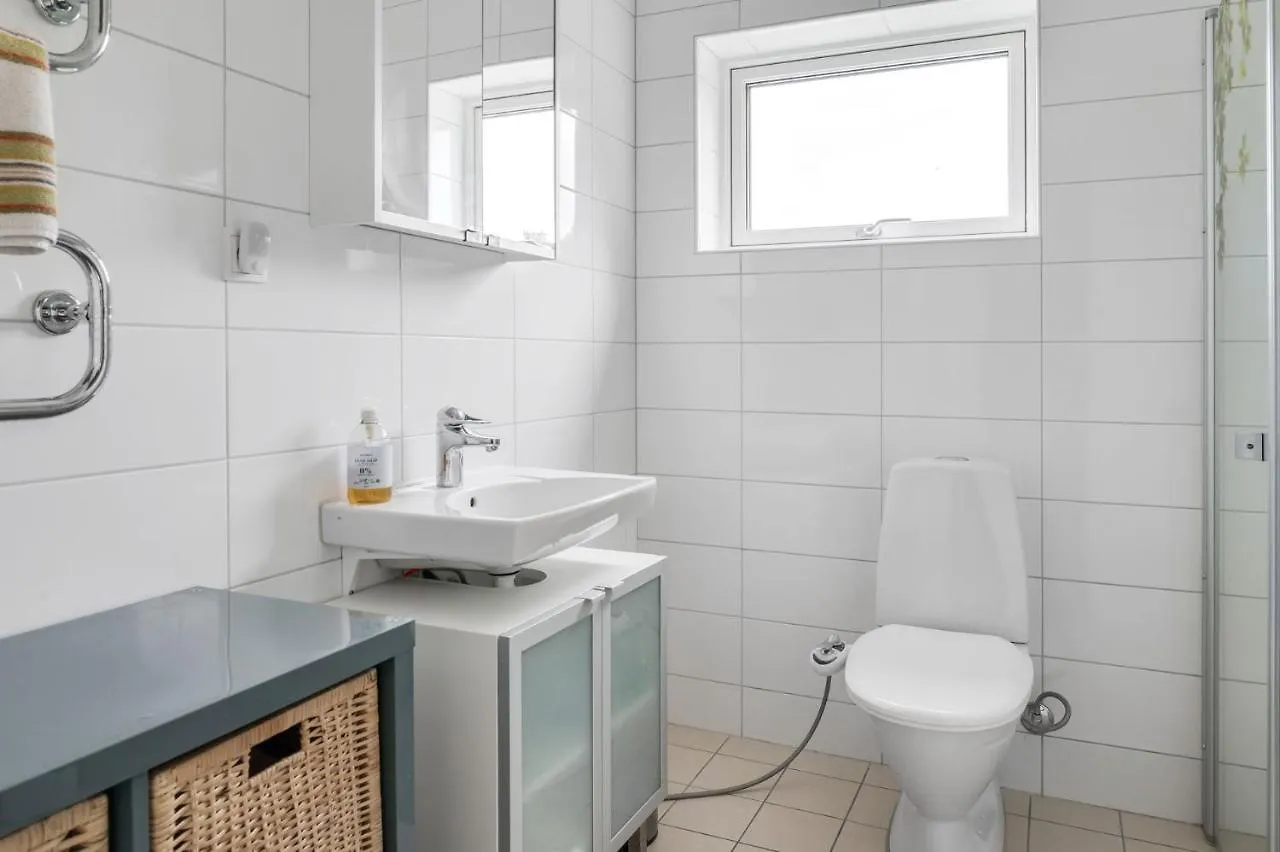 Large Family Home In Gothenburg With Garden Semesterbostad