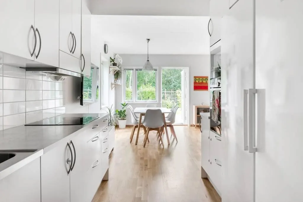 Large Family Home In Gothenburg With Garden