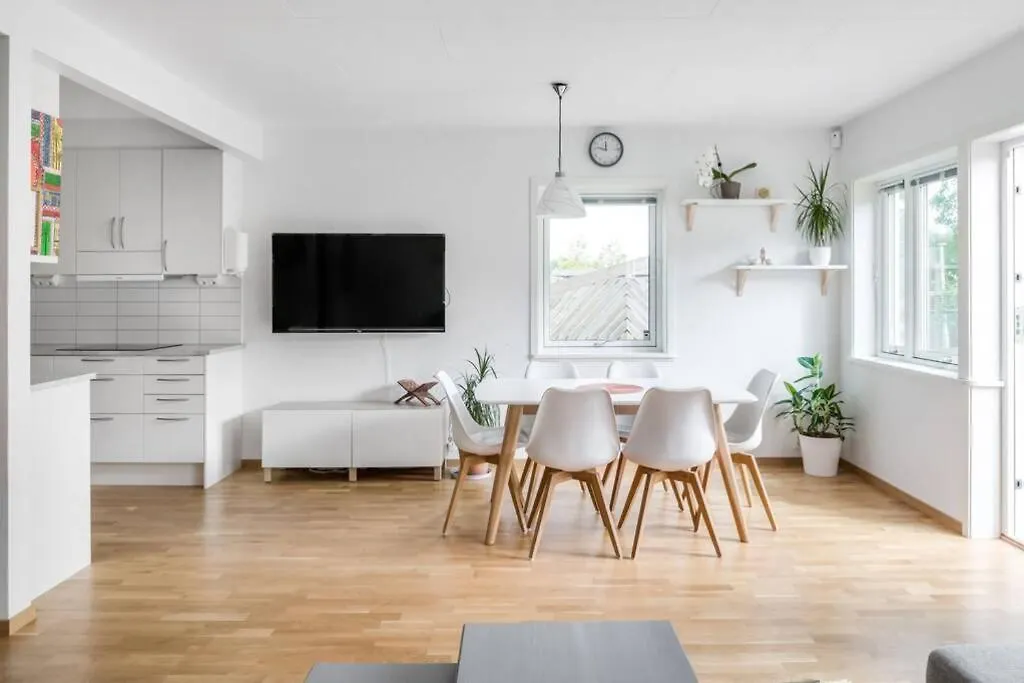 Large Family Home In Gothenburg With Garden Holiday home